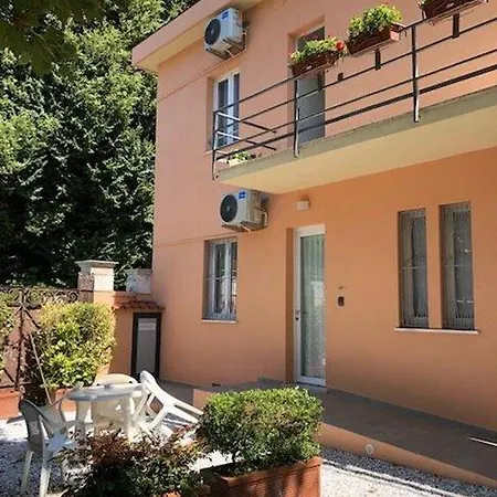 Arianna Szálloda Tonfano