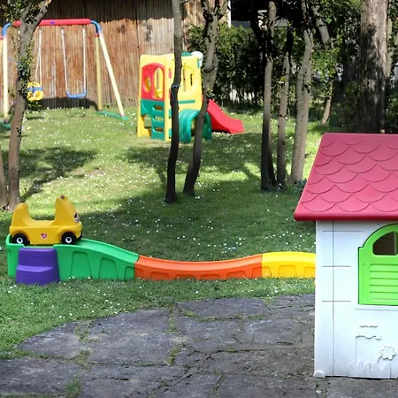 Arianna Szálloda Tonfano