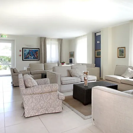 Отель Arianna Тонфано