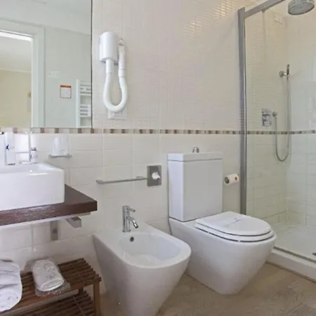 Arianna Szálloda Tonfano