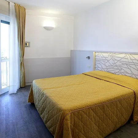 Arianna Szálloda Tonfano