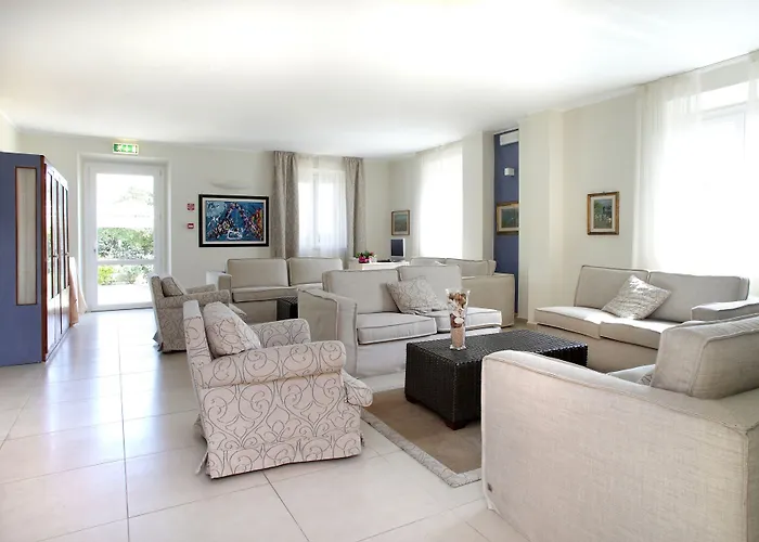 Hotel Arianna Tonfano